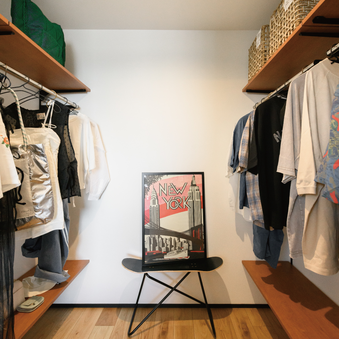 余白を活かし、素材を“編集”した住まい